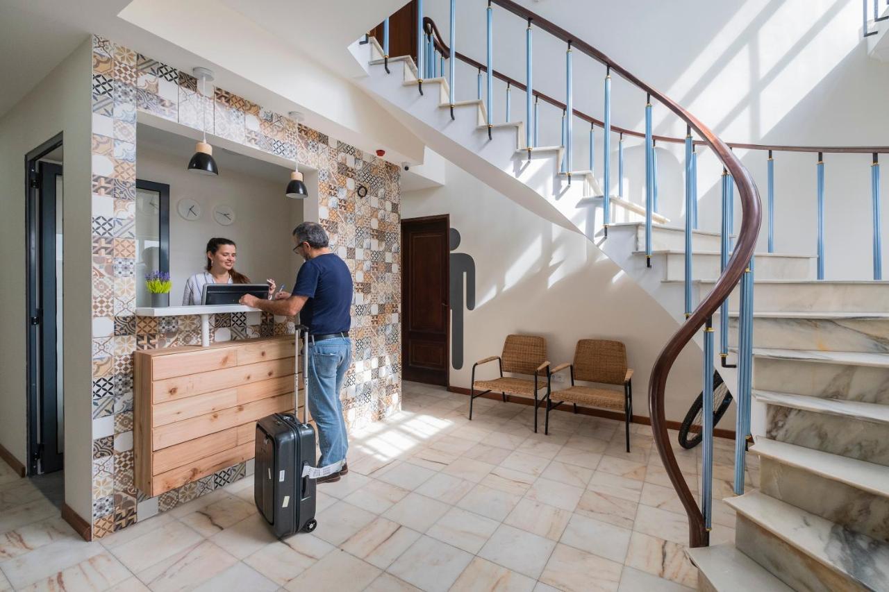 Passal Hostel ポンタ・デルガダ エクステリア 写真